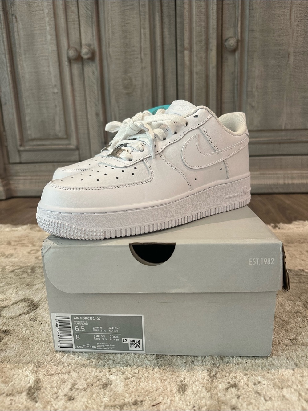 Nike Air Force 1 ’07 Triple White Size 6.5 Women / 5 Men NEW